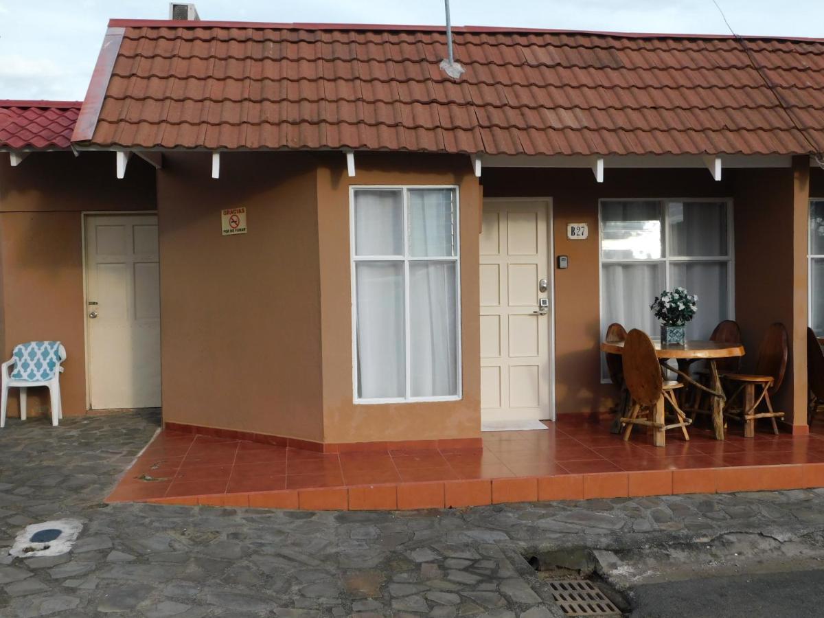 Condo Villa B27 Sleeps Five People - B28 Sleeps Six People - Price Includes Housekeeping Fees Not Taxes - Very Close To The Pool And Beach! Jacó Εξωτερικό φωτογραφία