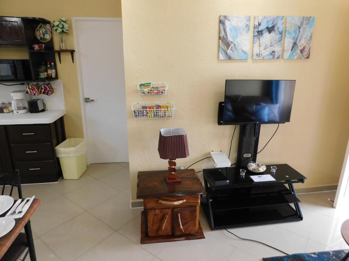 Condo Villa B27 Sleeps Five People - B28 Sleeps Six People - Price Includes Housekeeping Fees Not Taxes - Very Close To The Pool And Beach! Jacó Εξωτερικό φωτογραφία