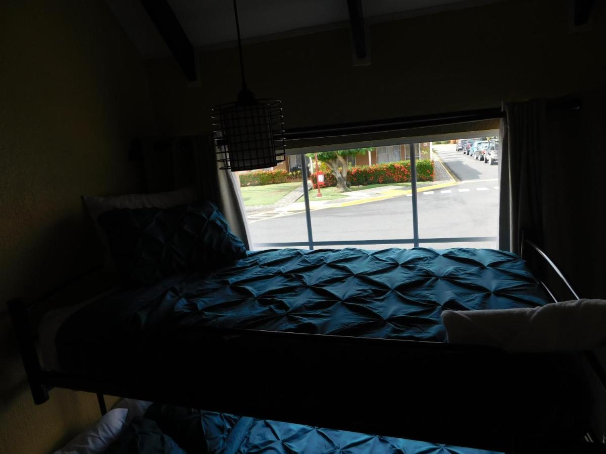 Condo Villa B27 Sleeps Five People - B28 Sleeps Six People - Price Includes Housekeeping Fees Not Taxes - Very Close To The Pool And Beach! Jacó Εξωτερικό φωτογραφία